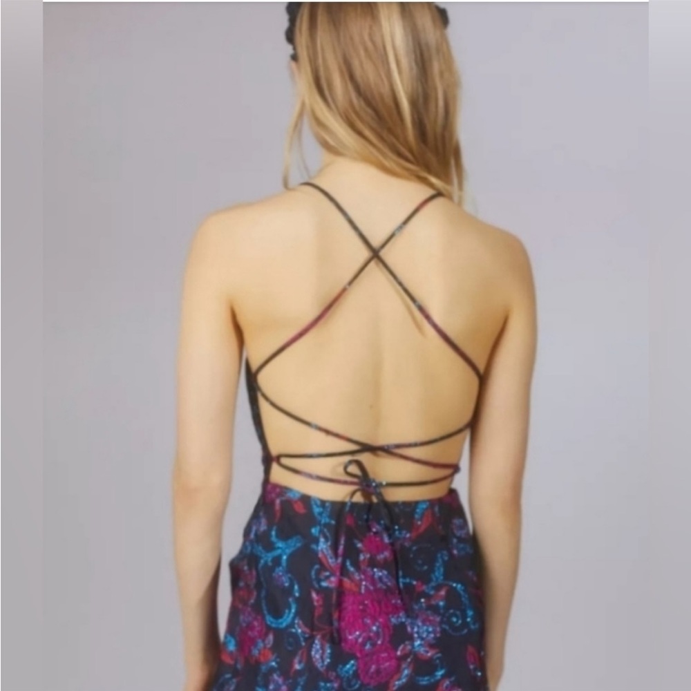 NWT Urban Outfitters floral print strappy open back mini dress gorgeous size XS - Picture 2 of 5